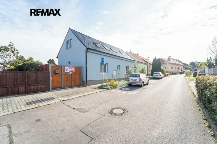 Prodej rodinného domu, Praha - Ďáblice, Legionářů, 197 m2