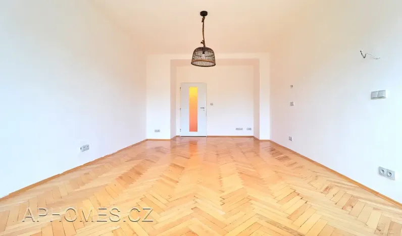 Pronájem bytu 3+kk, Praha - Žižkov, Biskupcova, 81 m2