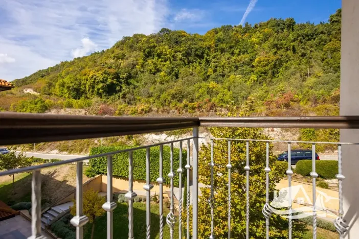 Prodej bytu 4+kk, Topola, Bulharsko, 188 m2