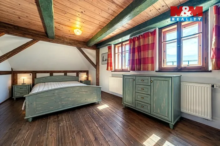 Prodej rodinného domu, Divišov, Horní náměstí, 213 m2