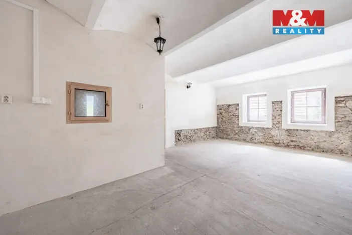 Prodej rodinného domu, Divišov, Horní náměstí, 213 m2