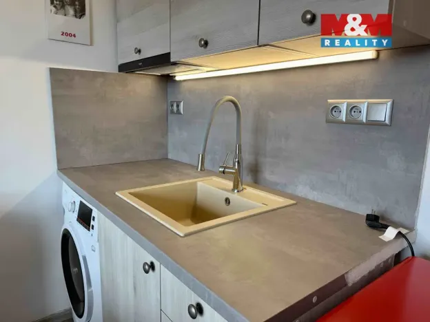 Prodej bytu 1+kk, Chomutov, Kostnická, 19 m2