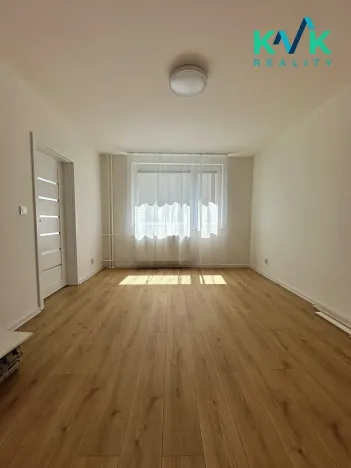 Prodej bytu 1+1, Karlovy Vary, Úvalská, 36 m2
