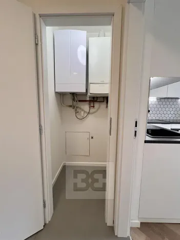 Pronájem bytu 2+kk, Praha - Karlín, Křižíkova, 50 m2