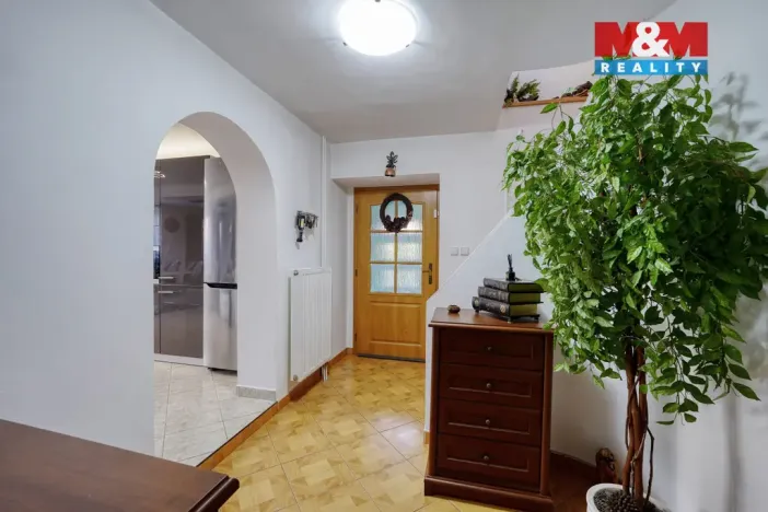 Prodej rodinného domu, Dolany, 225 m2