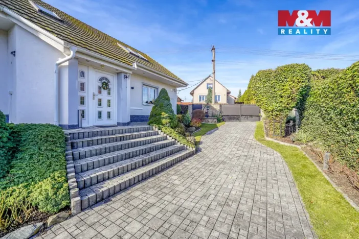 Prodej rodinného domu, Dolany, 225 m2