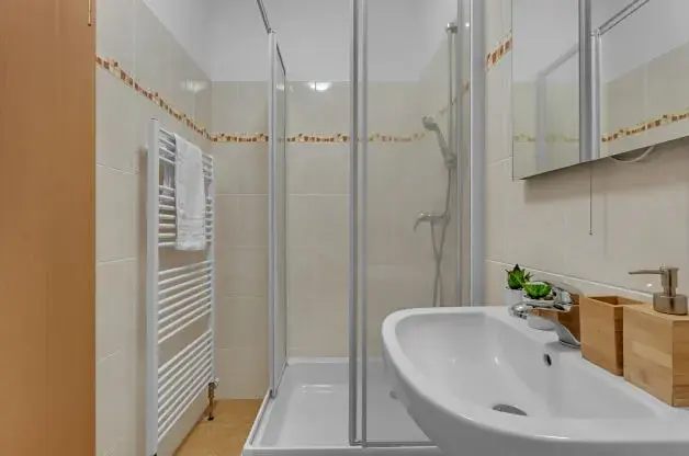 Pronájem bytu 1+kk, Hradec Králové, Kollárova, 46 m2