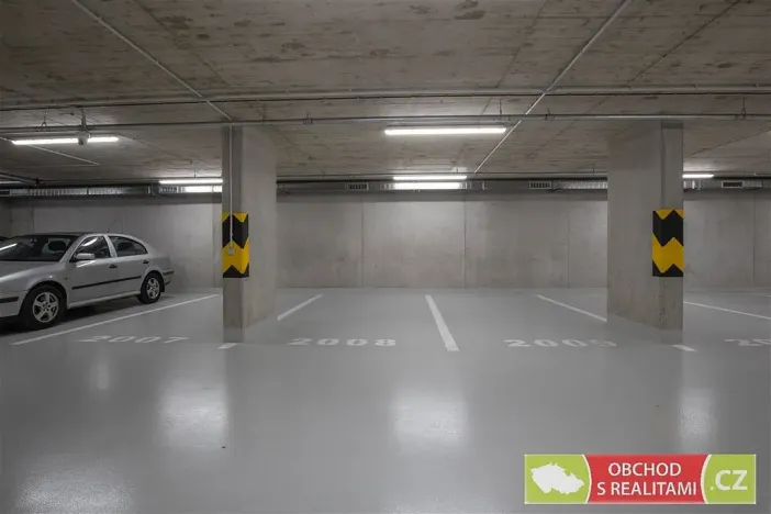 Pronájem bytu 2+kk, Praha, Hodkovická, 63 m2