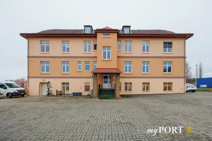 Prodej kanceláře, Nová Role, Tovární, 1088 m2