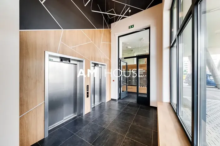 Pronájem bytu 1+kk, Praha - Strašnice, Zvěřinova, 38 m2