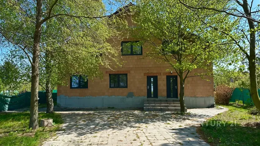 Prodej rodinného domu, Ivaň, 319 m2