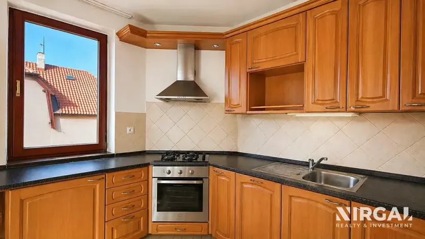 Pronájem bytu 2+kk, Úvaly, nám. Svobody, 55 m2