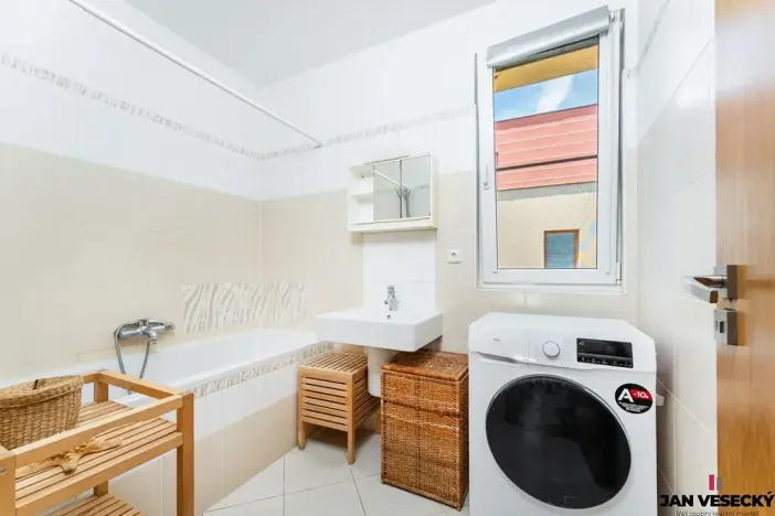 Prodej bytu 3+kk, Praha - Třeboradice, Špeciánova, 74 m2