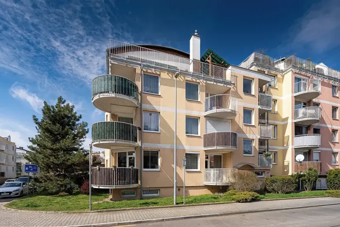 Prodej bytu 3+kk, Praha, Remízková, 74 m2