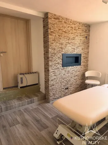 Pronájem obchodního prostoru, Čáslav, Jana Roháče z Dubé, 11 m2