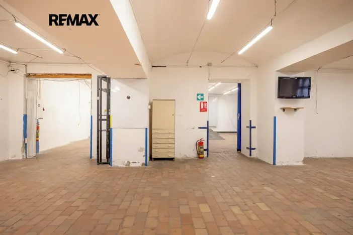 Pronájem skladu, Rudná, Masarykova, 1270 m2