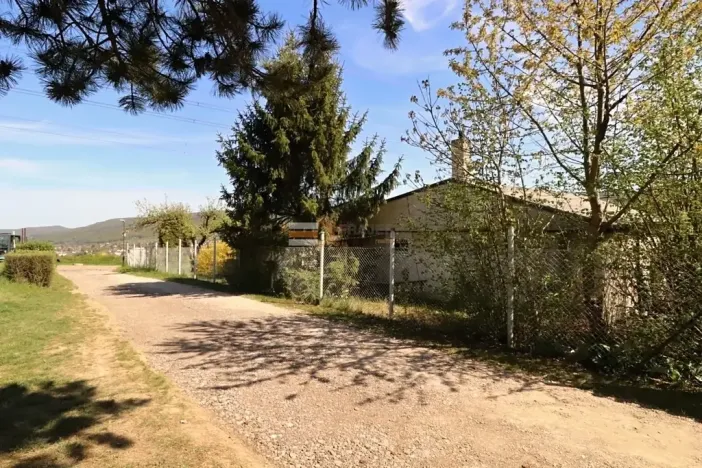Prodej chaty, Zadní Třebaň, Chatařská VI, 68 m2