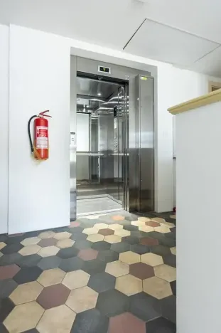 Pronájem bytu 3+kk, Praha - Nové Město, Legerova, 75 m2