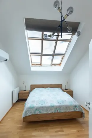 Pronájem bytu 3+kk, Praha - Nové Město, Legerova, 75 m2