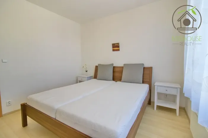 Pronájem bytu 2+kk, Praha - Košíře, Musílkova, 64 m2
