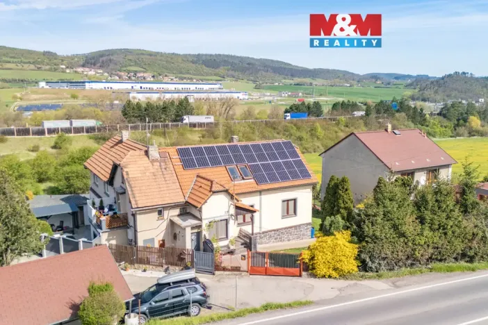 Prodej rodinného domu, Bavoryně, 127 m2