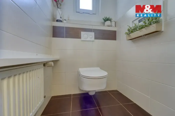 Prodej rodinného domu, Bavoryně, 127 m2