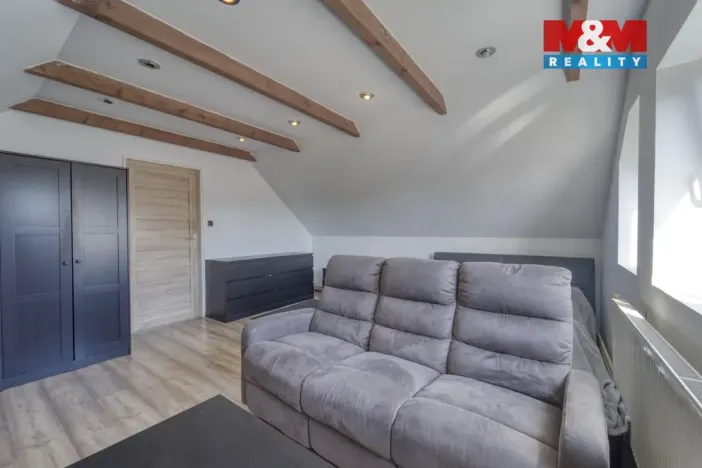 Prodej rodinného domu, Bavoryně, 127 m2