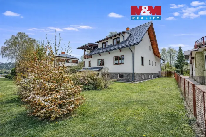 Prodej rodinného domu, Deštné v Orlických horách, 400 m2