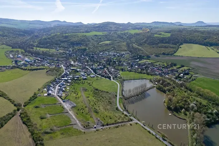 Prodej pozemku pro bydlení, Lužice, 1002 m2