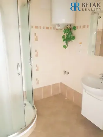 Pronájem bytu 2+1, Přerov, Komenského, 72 m2