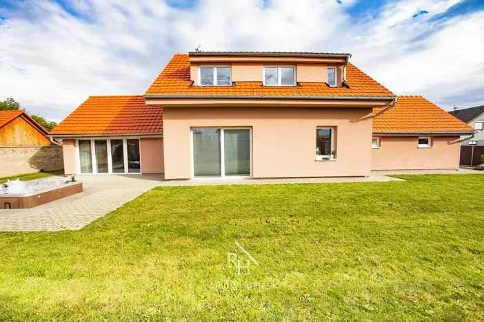 Pronájem rodinného domu, Velká Dobrá, Valdecká, 141 m2