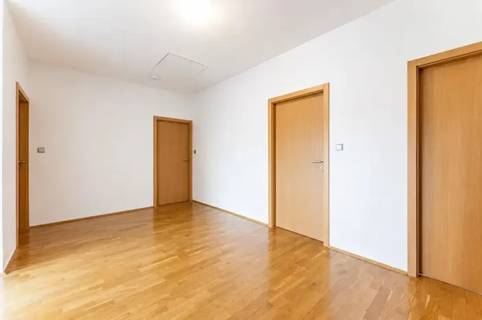 Pronájem rodinného domu, Praha - Nebušice, Požárnická, 350 m2