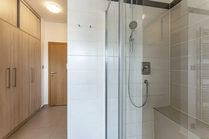 Pronájem rodinného domu, Praha - Nebušice, Požárnická, 350 m2