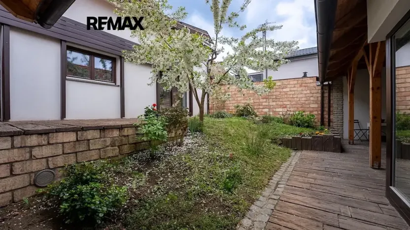 Prodej rodinného domu, Brno, Slatinka, 220 m2