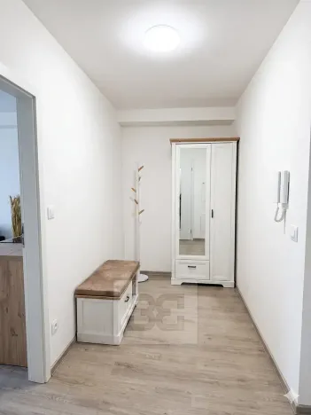 Pronájem bytu 2+kk, Sezimovo Ústí, náměstí Tomáše Bati, 46 m2