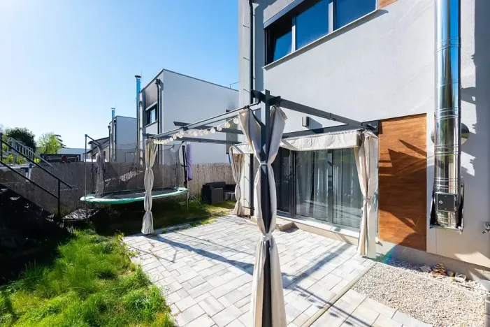 Prodej rodinného domu, Králův Dvůr, Tři Vršky, 113 m2