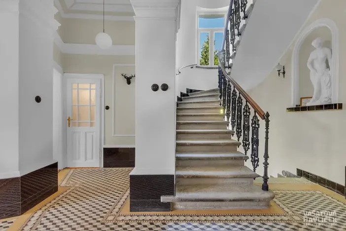 Pronájem obchodního prostoru, Chrudim, V Hliníkách, 172 m2