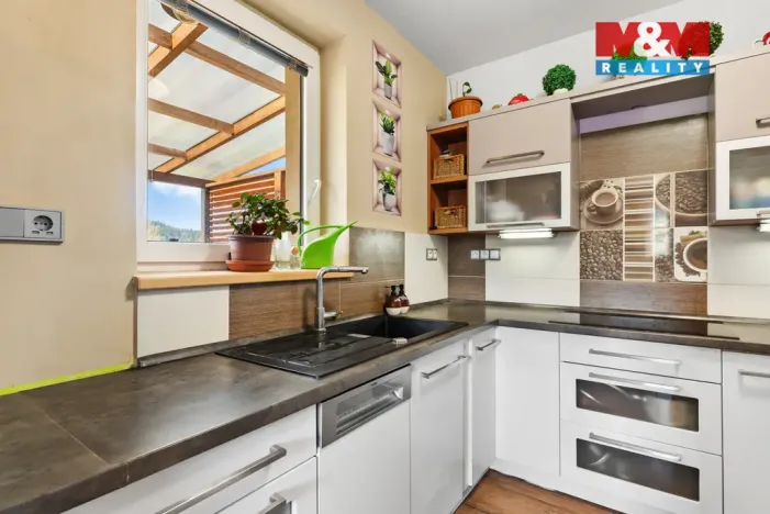 Prodej rodinného domu, Tanvald, Pod Skálou, 90 m2