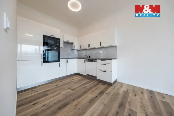 Pronájem obchodního prostoru, Praha - Petrovice, Ohmova, 43 m2