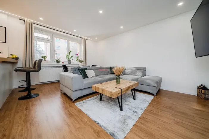 Pronájem bytu 3+kk, Ostrava, Šrobárova, 75 m2