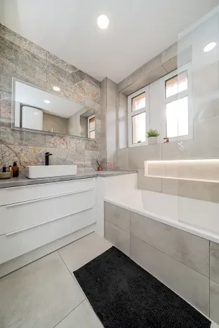 Pronájem bytu 3+kk, Ostrava, Šrobárova, 75 m2