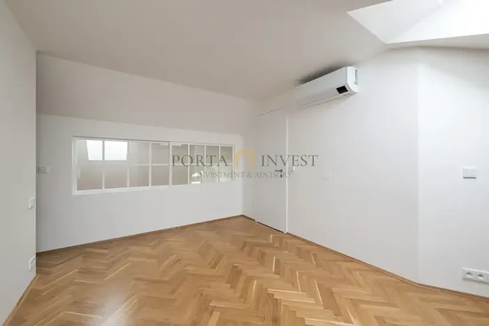 Prodej atypického bytu, Praha - Vinohrady, Pod Karlovem, 109 m2