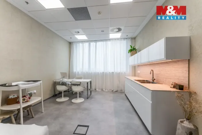 Pronájem obchodního prostoru, Praha - Michle, Jihlavská, 30 m2
