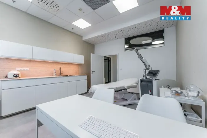 Pronájem obchodního prostoru, Praha - Michle, Jihlavská, 30 m2