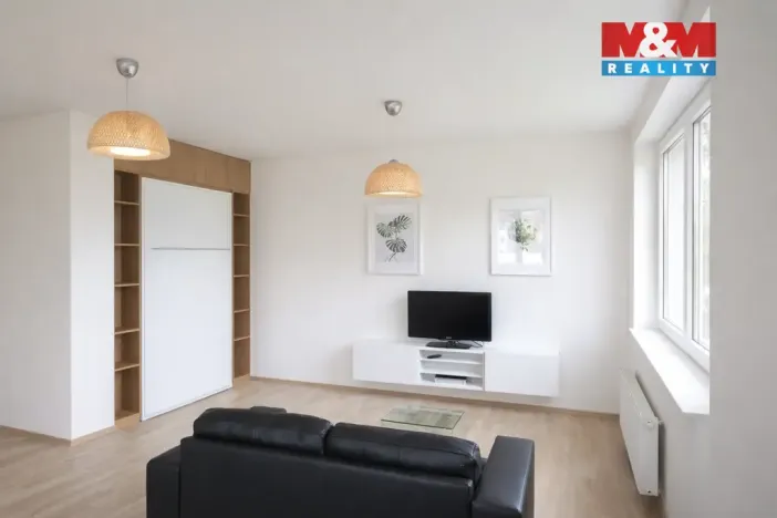 Pronájem bytu 1+kk, Praha, Záveská, 32 m2