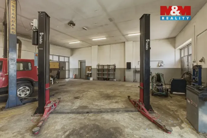 Prodej obchodního prostoru, Veltěže, 178 m2