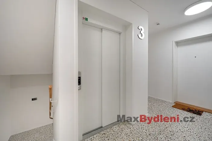 Pronájem bytu 1+kk, Liberec, Polní, 35 m2
