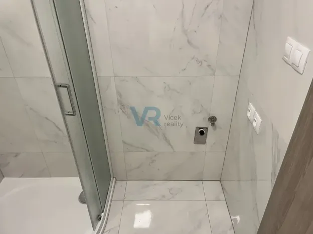 Pronájem bytu 2+kk, České Budějovice, Stromovka, 46 m2