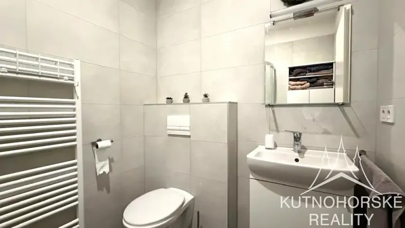 Pronájem bytu 1+kk, Kutná Hora, Pod Valy, 28 m2
