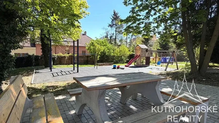 Pronájem bytu 1+kk, Kutná Hora, Pod Valy, 28 m2